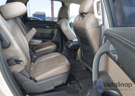 2015 GMC Acadia Slt-2 z USA, uszkodzony, nr VIN 1GKKRSKD4FJ272925